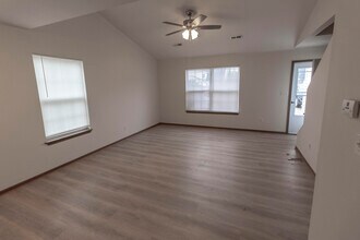 1627 Bold Ruler Ct in Columbia, MO - Building Photo - Building Photo