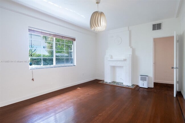 1610 Pennsylvania Ave in Miami Beach, FL - Building Photo - Building Photo