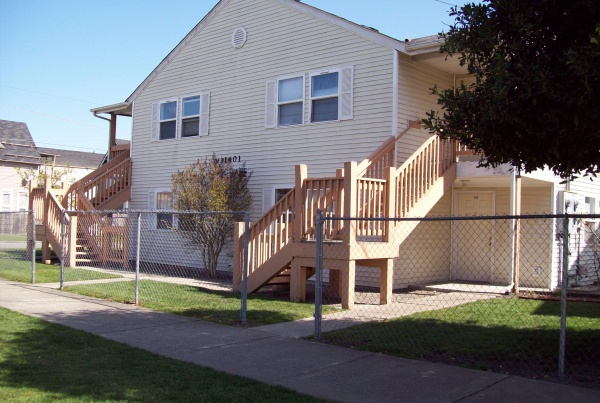 Commonwealth Apartments in Tacoma, WA - Building Photo