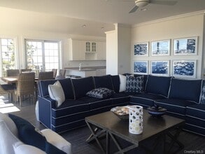 939 Dune Rd in Westhampton Beach, NY - Building Photo - Building Photo