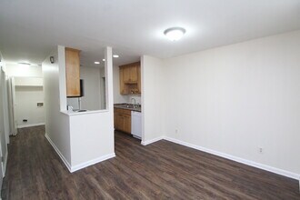 5207 Charbar Dr in Pensacola, FL - Building Photo - Building Photo