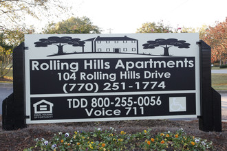 Rolling Hills Apartments in Newnan, GA - Building Photo - Building Photo