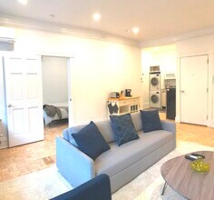 174 Newbury St, Unit 2 in Boston, MA - Building Photo - Building Photo