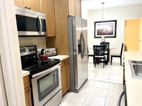 11943 Sturbridge Ln in Wellington, FL - Foto de edificio - Building Photo
