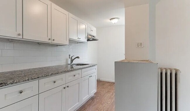1932 Elston St in Philadelphia, PA - Building Photo - Building Photo
