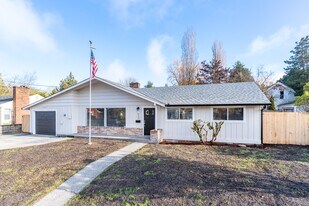 6235 A St in Tacoma, WA - Building Photo