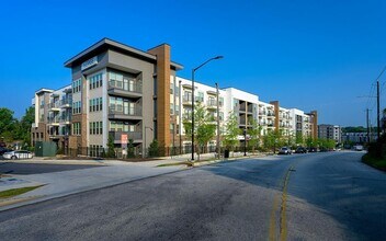 125 Milton Ave SE in Atlanta, GA - Building Photo - Building Photo