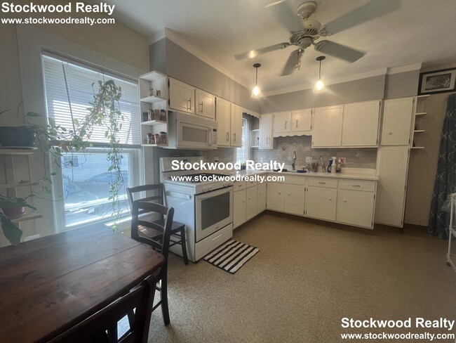 62 Brookside Ave, Unit 1