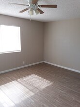 322 9th St-Unit -322-06 in San Pedro, CA - Building Photo - Building Photo