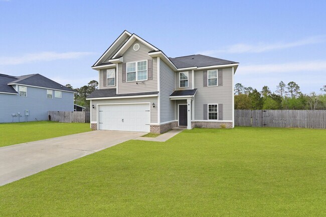 property at 966 Mustang Ln NE