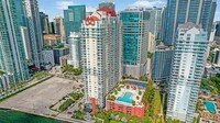 1155 Brickell Bay Dr in Miami, FL - Building Photo - Building Photo