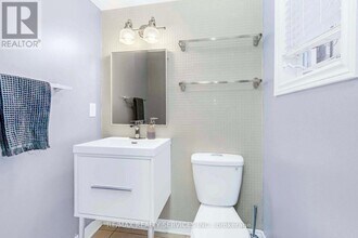 46 Oakmeadow Dr in Brampton, ON - Building Photo - Building Photo