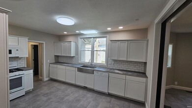 1208 Michigan Ave in Fort Wayne, IN - Building Photo - Building Photo