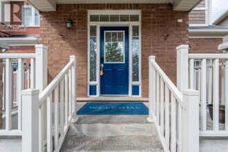 102 Rockbrook Trail in Brampton, ON - Building Photo - Building Photo
