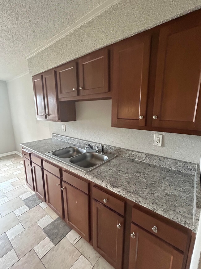 1228 Tuscaloosa Ave in Birmingham, AL - Building Photo - Building Photo