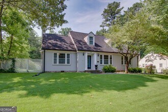 1996 Lyle Ave in College Park, GA - Building Photo - Building Photo