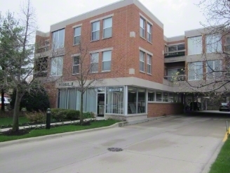 Lake Courts in Wilmette, IL - Foto de edificio