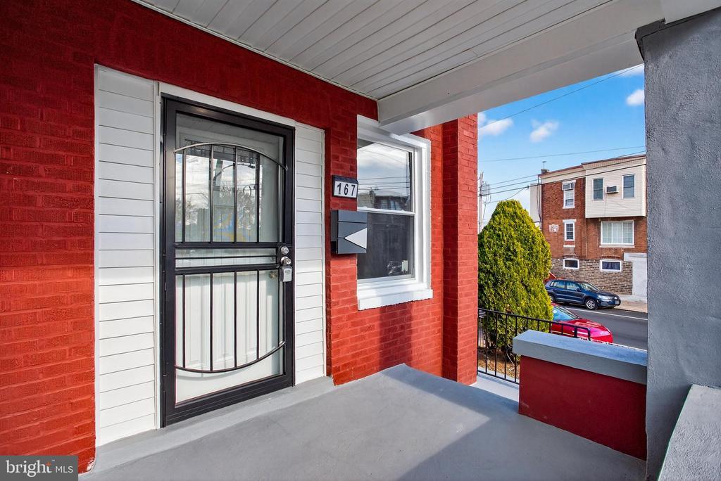 167 W Albanus St in Philadelphia, PA - Building Photo
