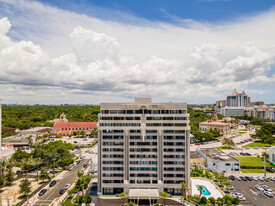 Gables Laroc in Coral Gables, FL - Foto de edificio - Building Photo