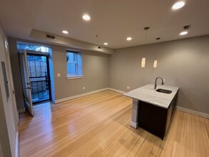 1300 Euclid St NW in Washington, DC - Building Photo - Building Photo