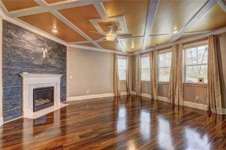 4527 Bridgeway Rd in Atlanta, GA - Building Photo - Building Photo