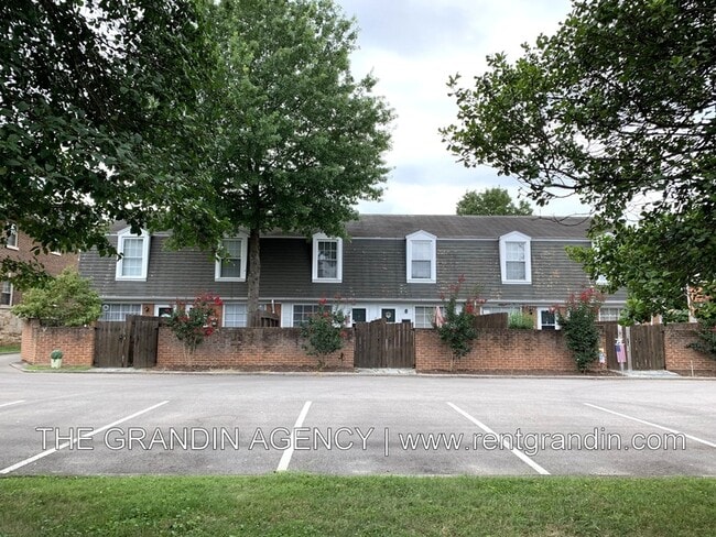 property at 2006 Sherwood Ave SW