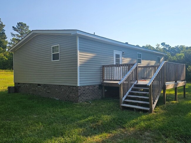 151 Dillon Ln in Sanford, NC - Building Photo - Building Photo