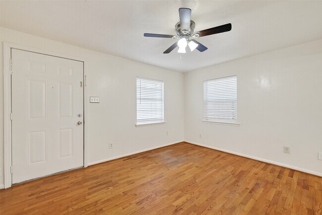 115 Aurora St in Houston, TX - Building Photo - Building Photo