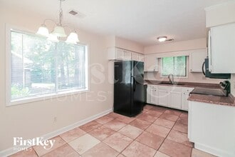 205 Lanyard Loop in Peachtree City, GA - Foto de edificio - Building Photo