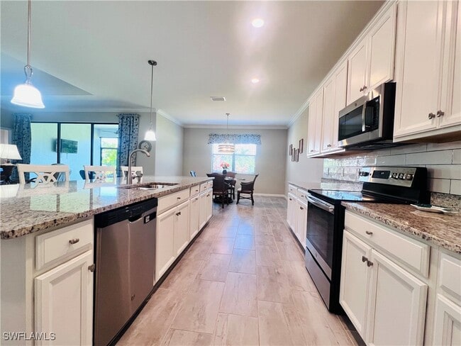 property at 11973 Bay Oak Dr