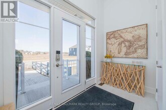 106 Hackamore Cres in Ottawa, ON - Building Photo - Building Photo