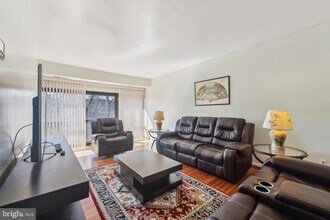 12712 Veirs Mill Rd-Unit -302 in Rockville, MD - Building Photo - Building Photo