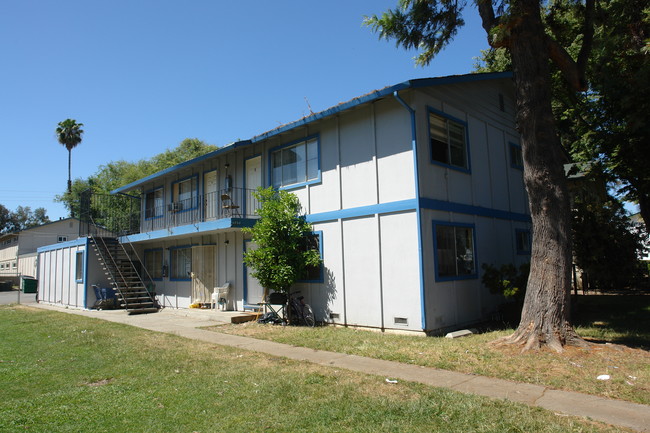 5738 Tucson Dr in San Jose, CA - Foto de edificio - Building Photo