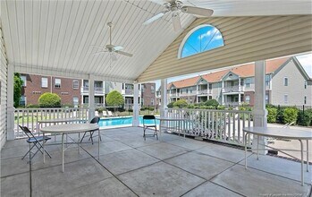 382 Bubble Creek Ct in Fayetteville, NC - Building Photo - Building Photo