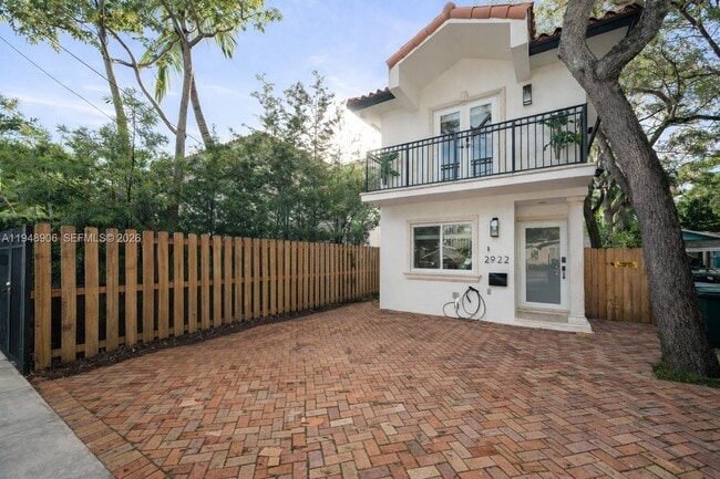 2922 Virginia St in Miami, FL - Building Photo - Building Photo