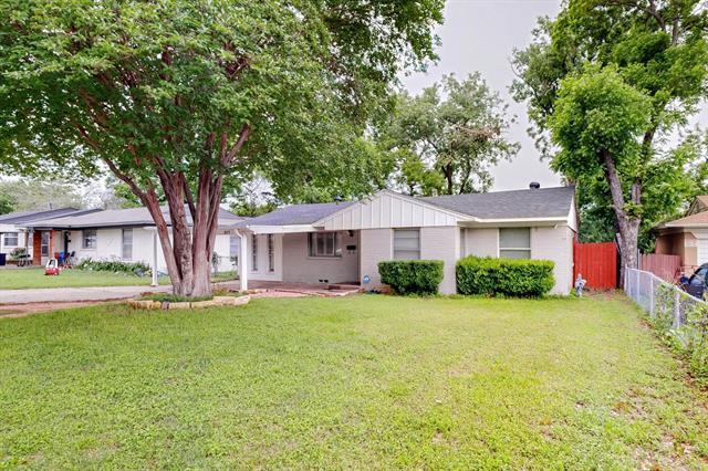 307 E 15th St in Irving, TX - Building Photo - Building Photo