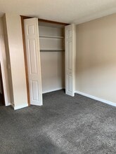 20 Spence St in Regina, SK - Building Photo - Building Photo