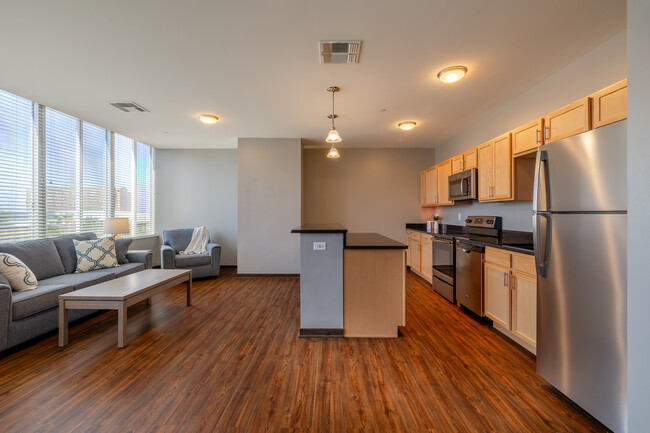 Colorado Derby Lofts in Wichita, KS - Foto de edificio - Interior Photo