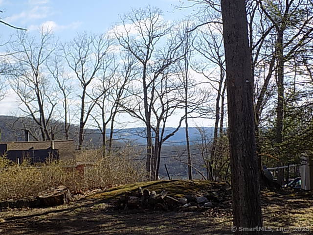 7 High Trail in New Fairfield, CT - Foto de edificio - Building Photo