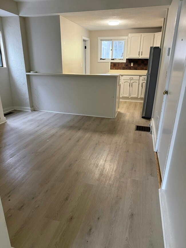 property at 48 Friend St