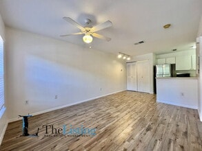 9126 Lake Chase Island Way in Tampa, FL - Building Photo - Building Photo