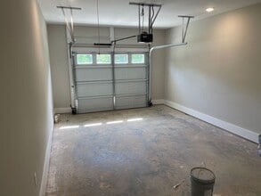 1300 Spring Dr in Opelika, AL - Building Photo - Building Photo