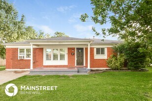 4900 Libby Ln in Louisville, KY - Building Photo