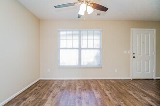 305 Stewart Springs Dr in Smyrna, TN - Building Photo - Building Photo