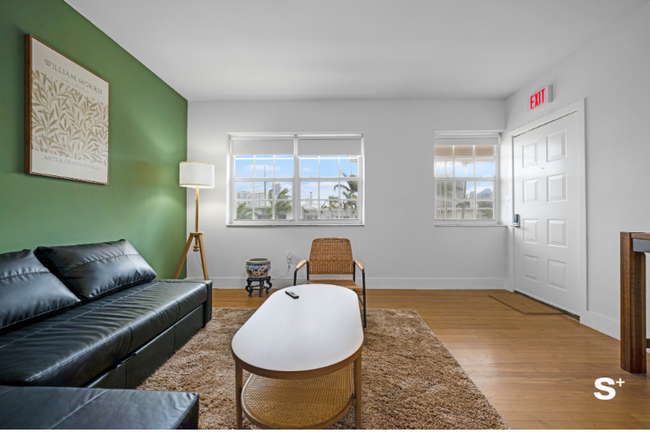 235 76th St-Unit -1 in Miami Beach, FL - Foto de edificio - Building Photo