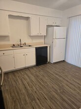 1900 E Lindenwood Cir in Olathe, KS - Building Photo - Building Photo