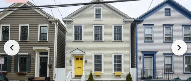 126 N College St, Unit 2