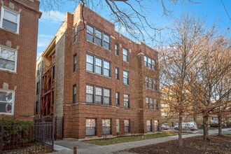 1941 W Winnemac Ave, Unit 1953-3 in Chicago, IL - Building Photo - Building Photo
