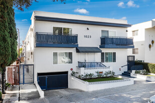 1023 N Laurel Ave in West Hollywood, CA - Building Photo
