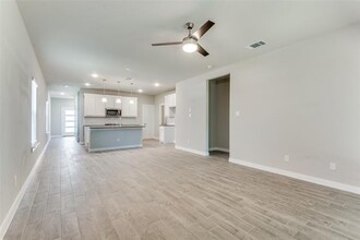 3367 Conroe St in Dallas, TX - Building Photo - Building Photo
